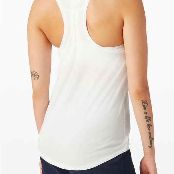 Lululemon love tank top pleated El Segundo, ca Southbay logo size 8 - Picture 3 of 3